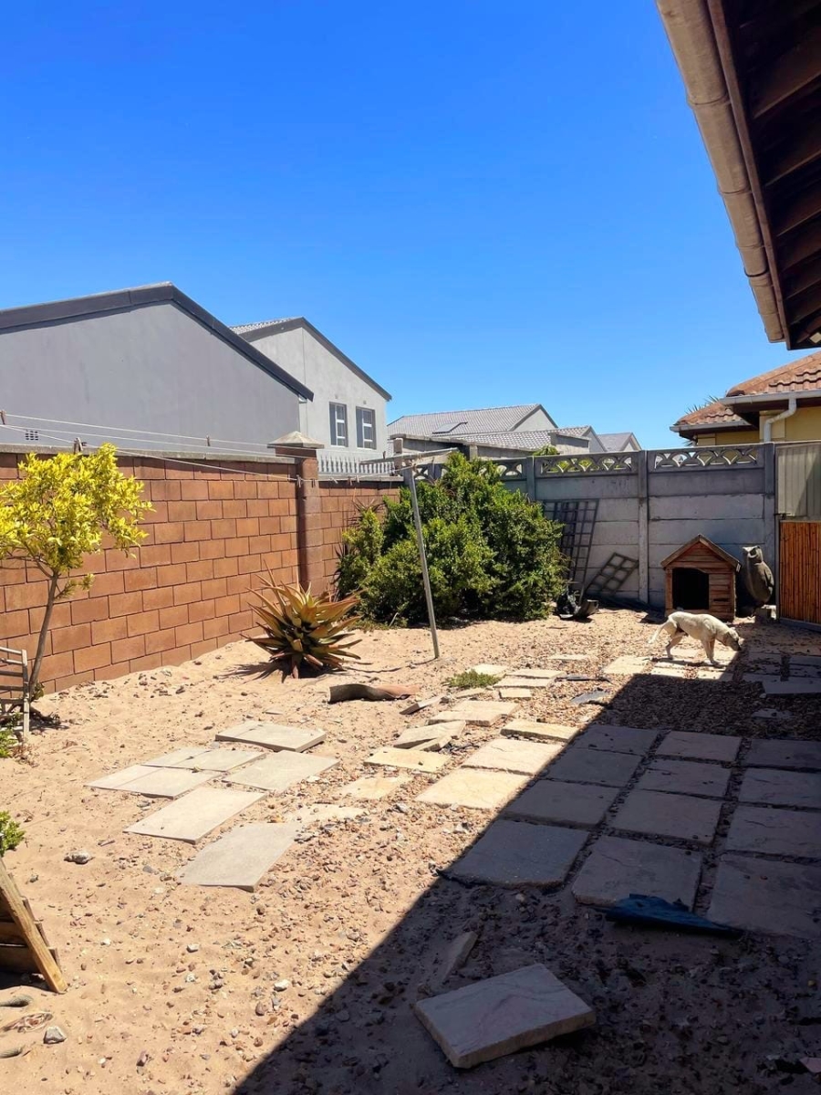 To Let 3 Bedroom Property for Rent in Hagley Western Cape